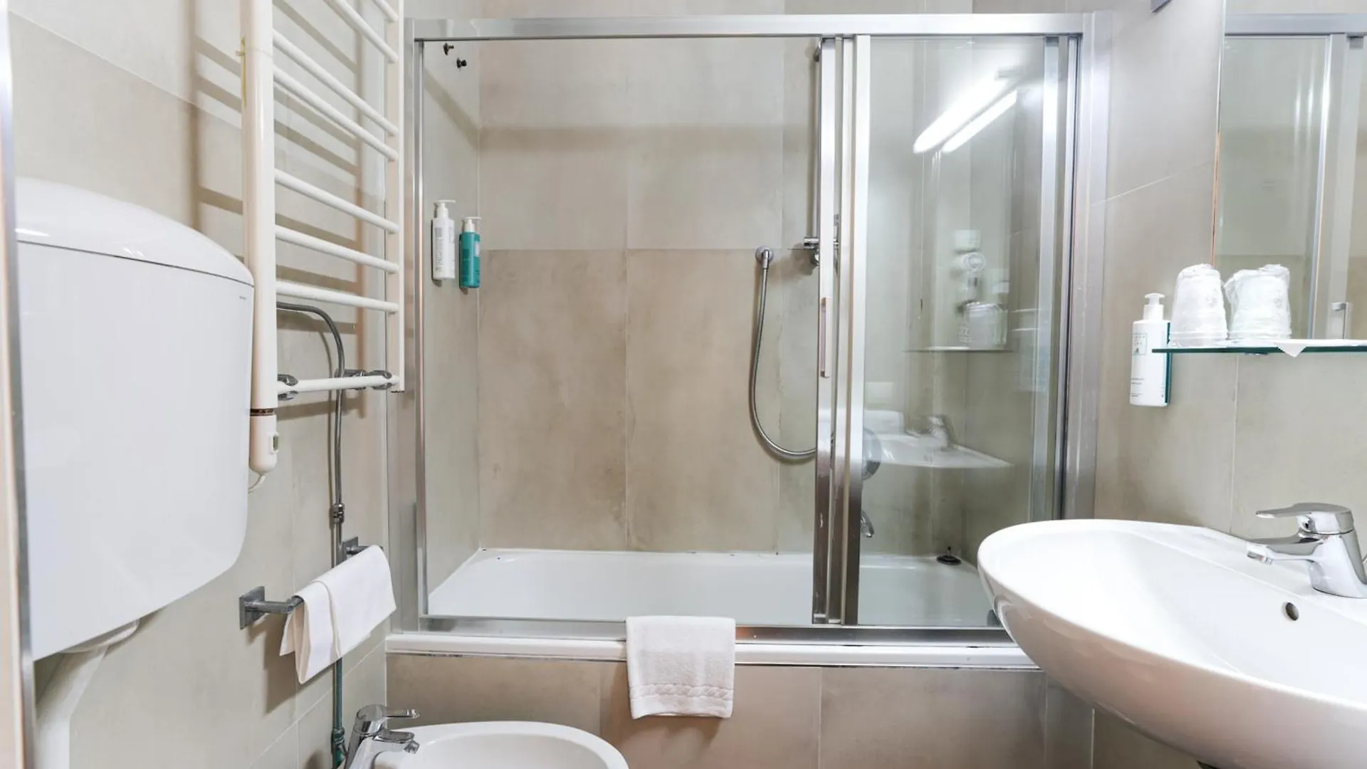 *** Отель Albergo Firenze Италия