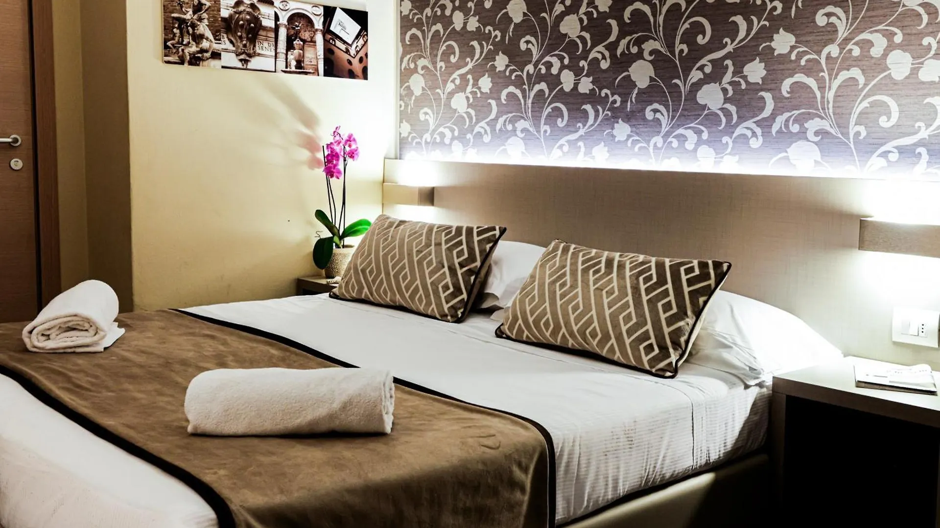 Albergo Firenze 3*, Флоренция Италия