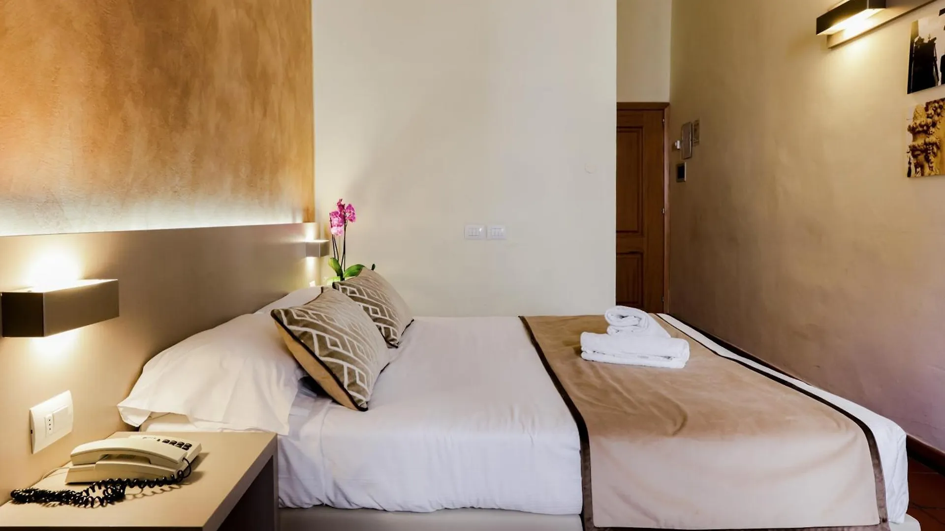 Albergo Firenze 3*, Флоренция Италия
